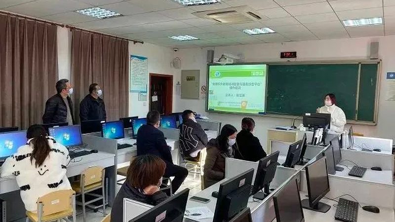 消防工程师证书：自学还是报班？揭秘学习路径选择
